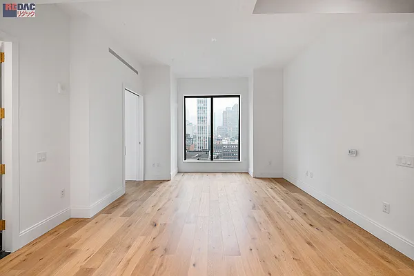 Rented by RELO REDAC INC. | media 12