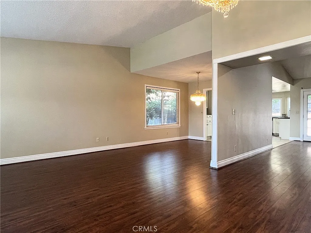 5 bed, 2768 sqft, $4,500 — Photo 4