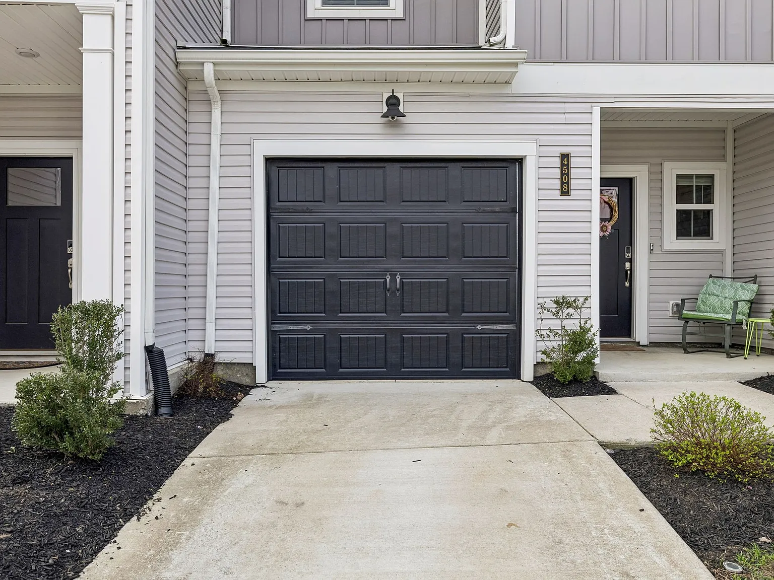 3 bed, 2.5 bath, 1404 sqft, $2,350 — Photo 4