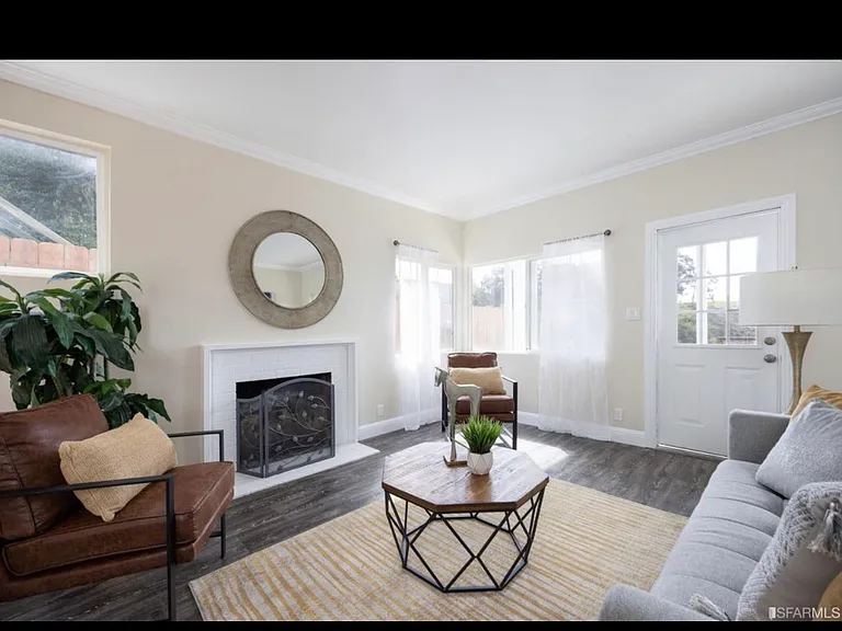 1526 Highland Blvd — Photo 12