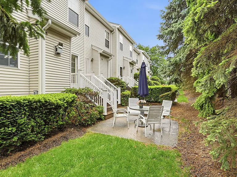 216 Barringer Dr — Photo 38