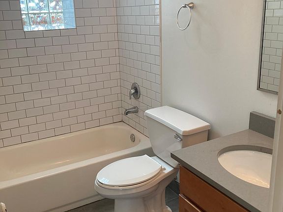 5th image of 2214 W 21st St #1R