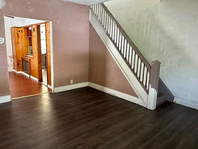 2618 Salisbury St — Photo 10