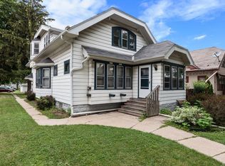 2055 S 77th St, West Allis, WI 53219