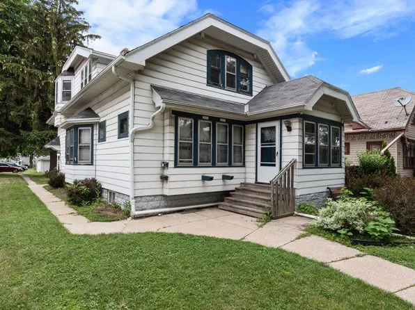 2055 S 77th St, West Allis, WI 53219