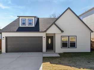 2619 Hillside Dr, Granbury, TX 76048