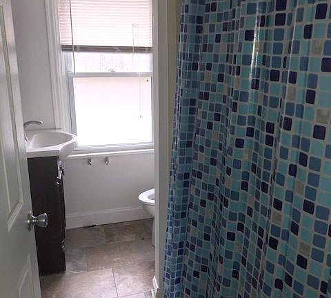 2nd image of 140 N Church St