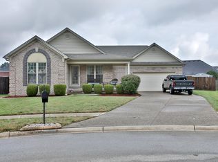 6817 Grandfield Rd, Louisville, KY 40258