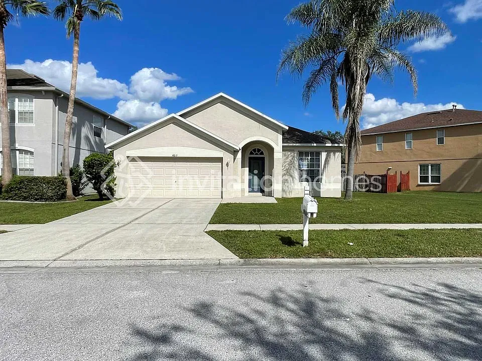 4517 Mapletree Loop