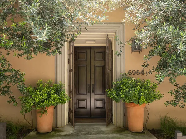 6964 Los Tilos Rd, Los Angeles, CA 90068