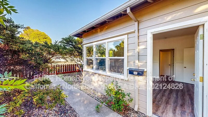 1430 Sonoma Ave