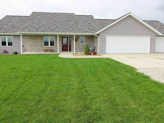 3rd image of 1682 Willow Dr