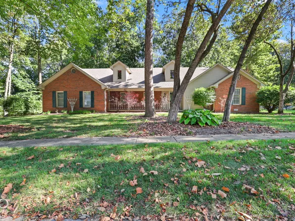 431 N Timber Trl, Greenwood, IN 46142