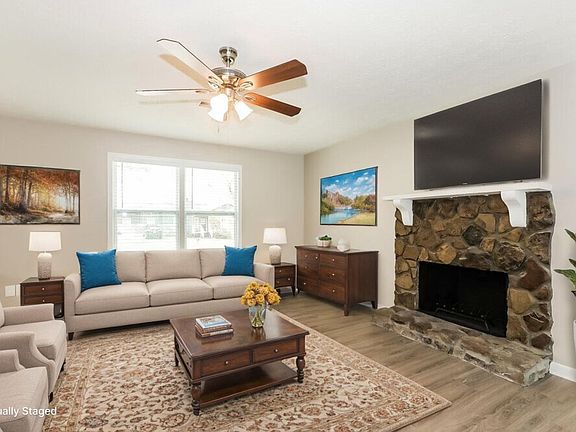 5th image of 1316 Candlelite Ln