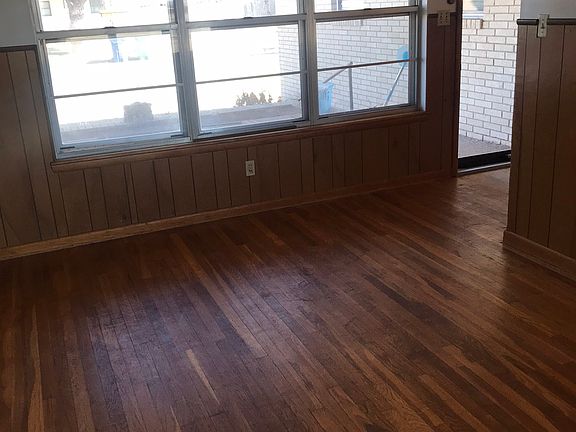 2nd image of 1061 Hughes Ave