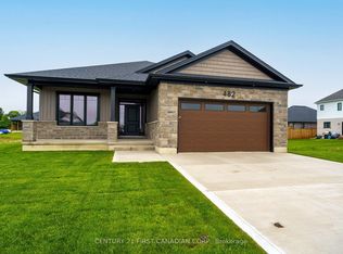 482 Julianna Ct, Plympton Wyoming, ON N0N 1T0