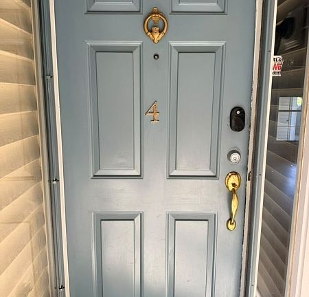 3rd image of 551 Clubhouse-4