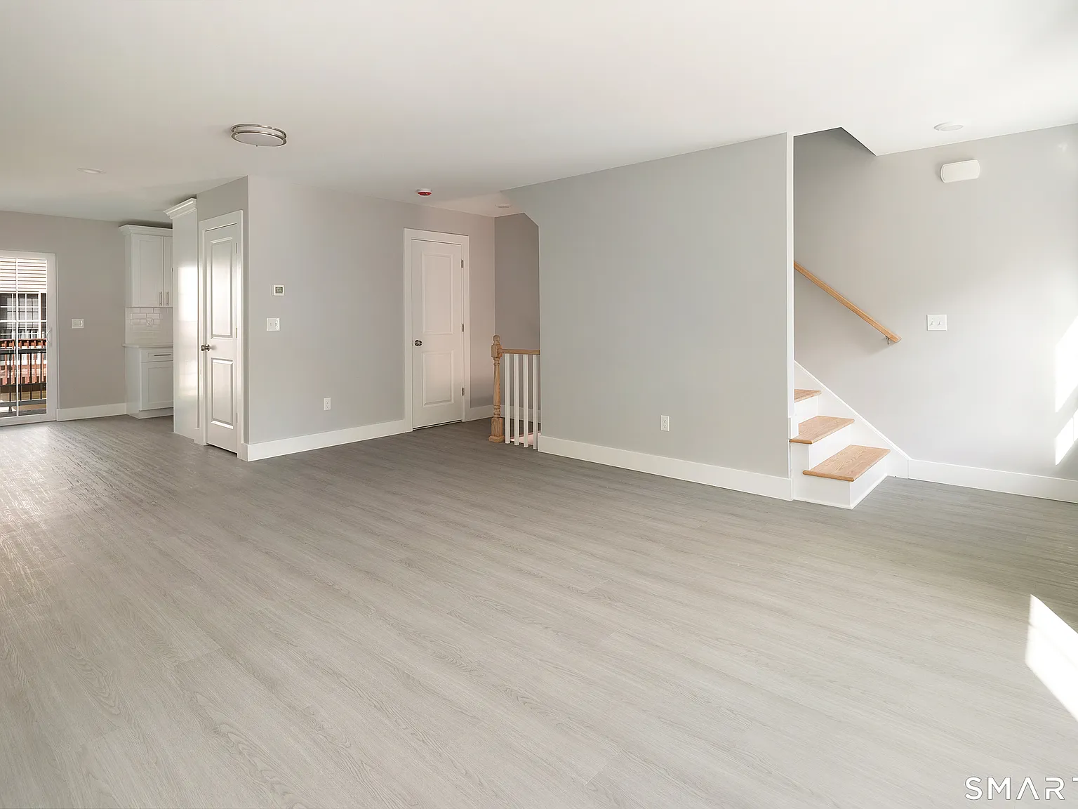 2 bed, 1.5 bath, 1320 sqft, $2,600 — Photo 2