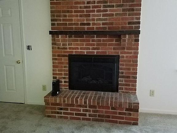 2nd image of 1320 Millerwood Ct APT 2