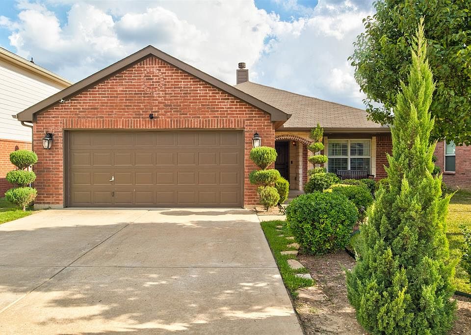 1st image of 9825 Sparrow Hawk Ln