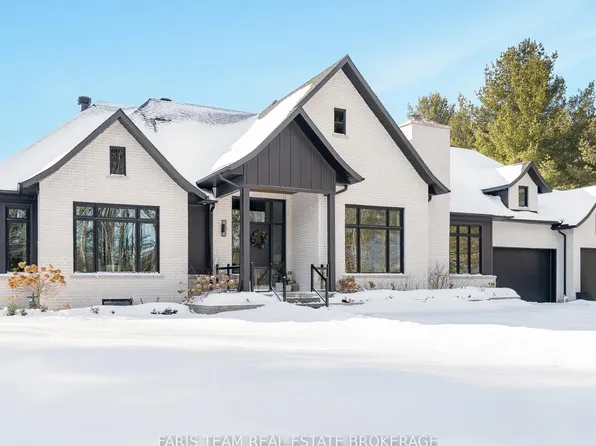 4 Sycamore Cir, Springwater, ON L0L 2K0