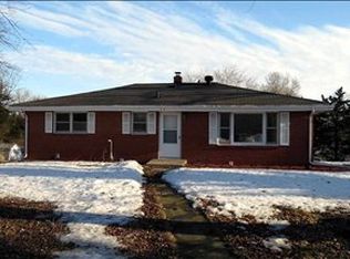 5421 Golden Prairie Cir, Rockford, IL 61109