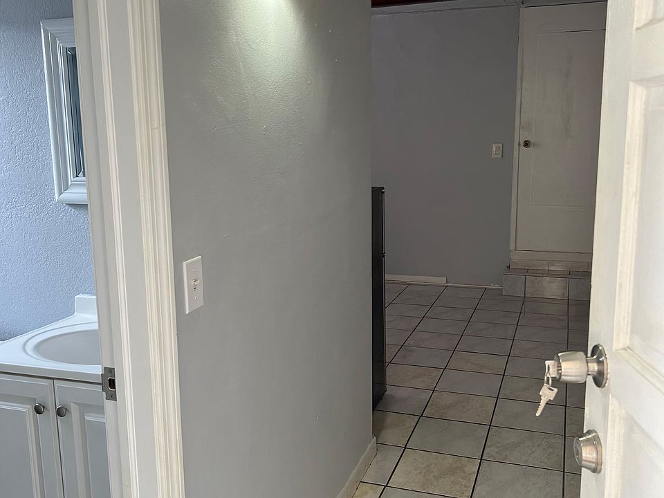 1st image of 4550 NW 2nd Ter Unit 1