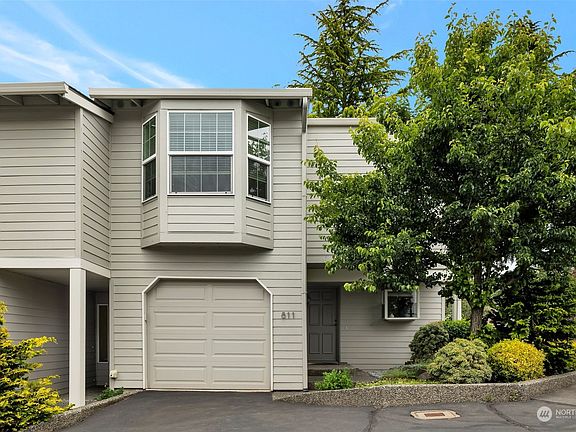 3rd image of 811 9th Avenue S