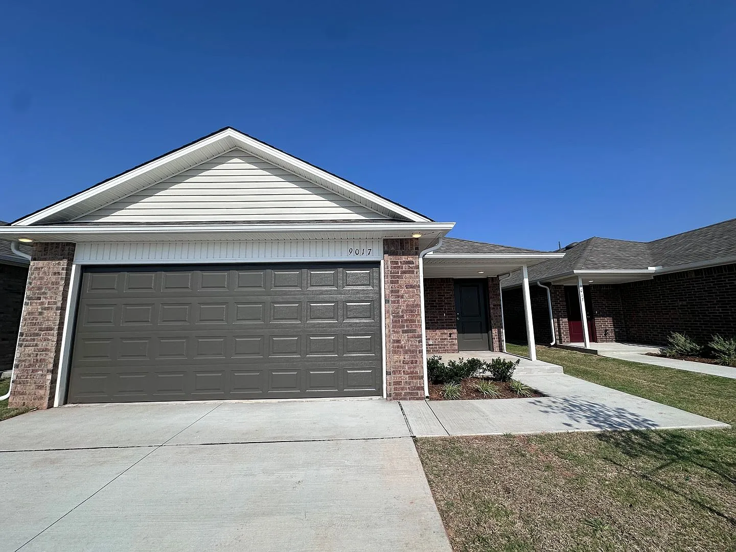 New Home! First Month Free!! — Photo 1