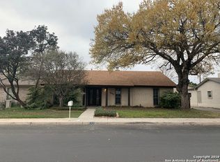 8333 Windway Dr, Windcrest, TX 78239