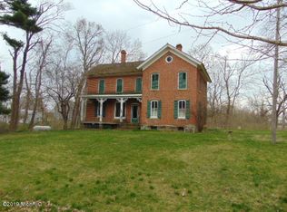 2122 E Snow Rd, Berrien Springs, MI 49103