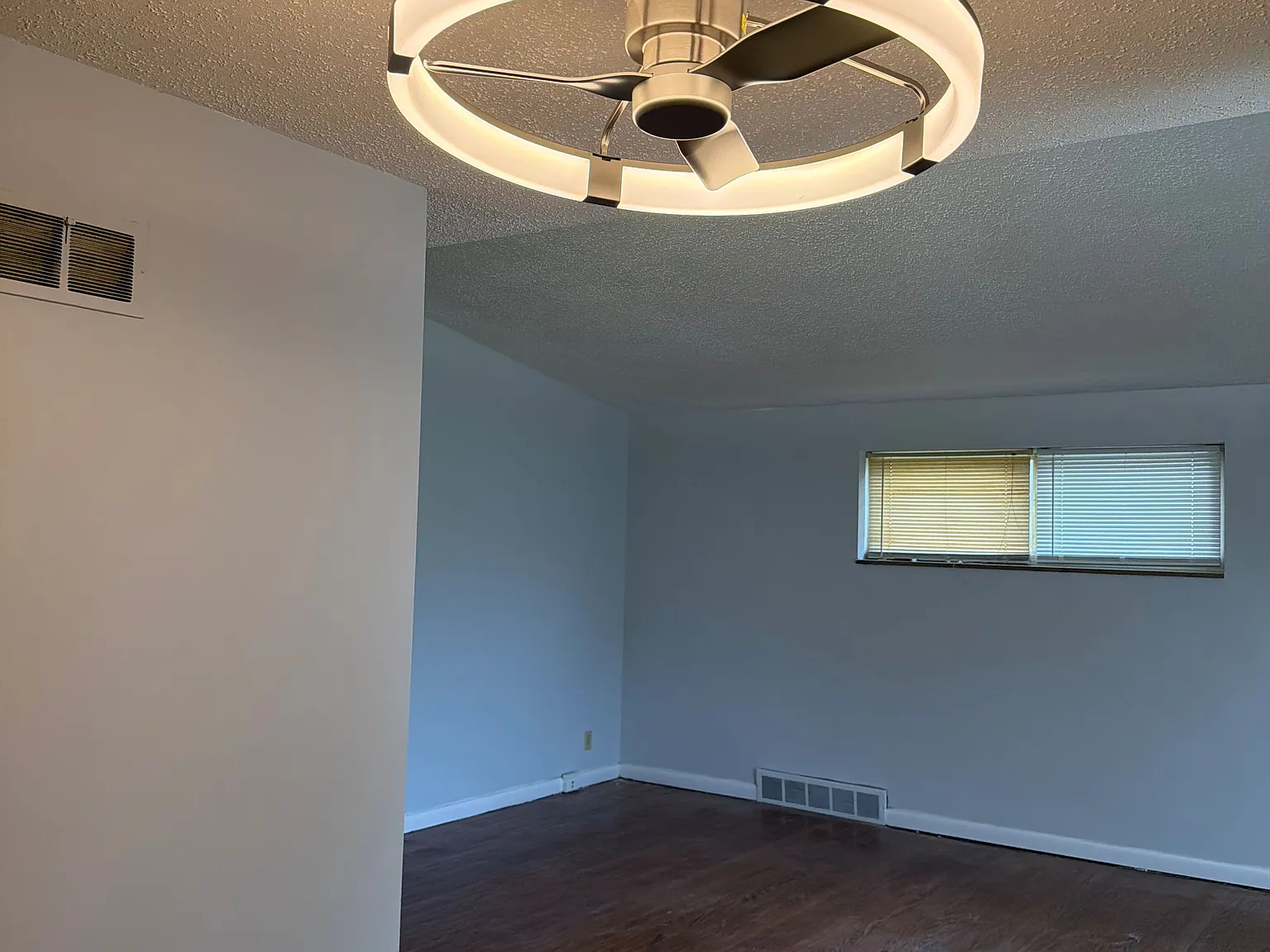 3 bed, 1134 sqft, $1,550 — Photo 4