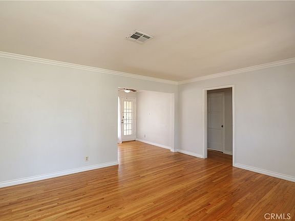 2nd image of 910 W Heather Ave