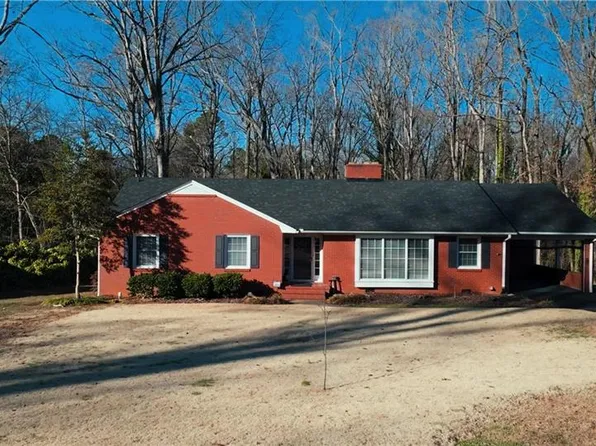 116 Ridgewood Dr, Lexington, NC 27292