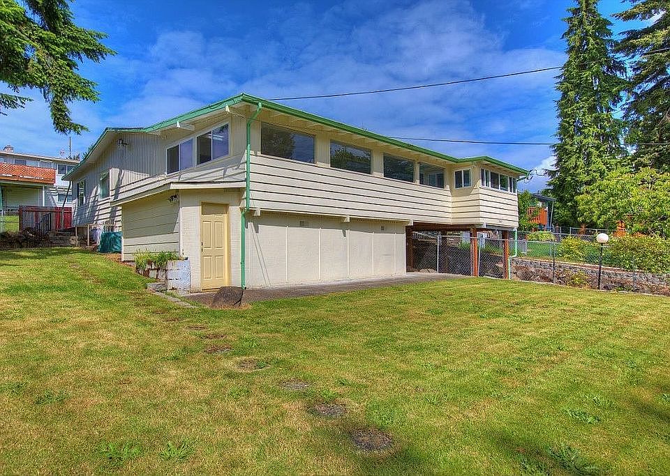 1st image of 20619 10th Ave S