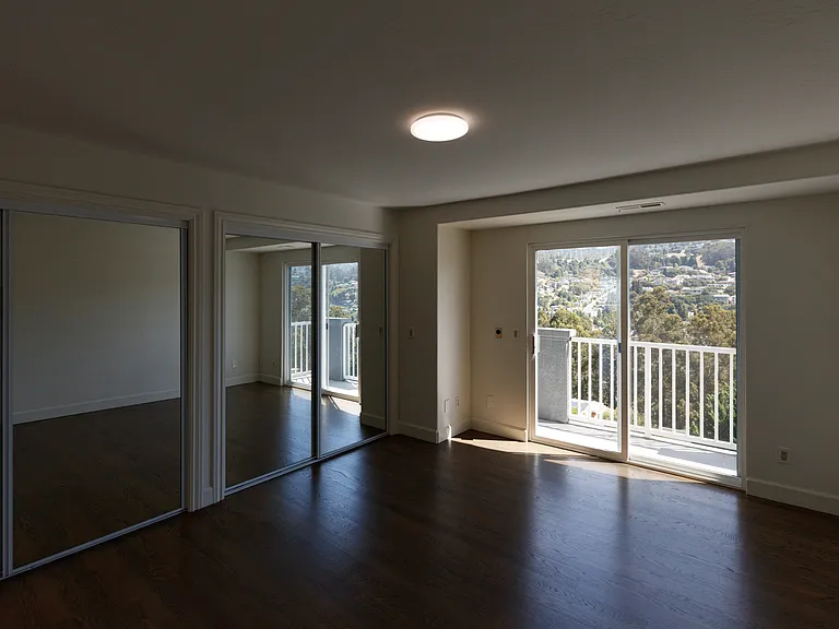 5070 Cochrane Ave — Photo 16