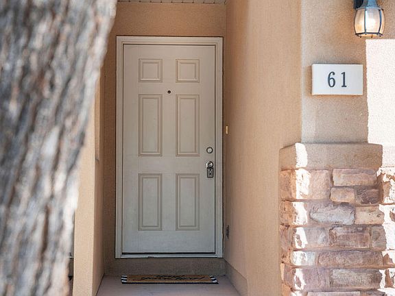 3rd image of 1000 E Bluff View Dr Unit 61
