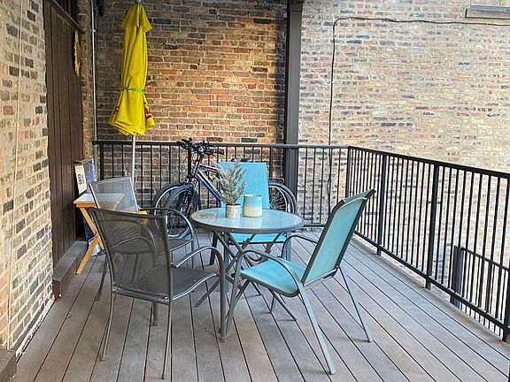5th image of 148-150 W Huron St #2W