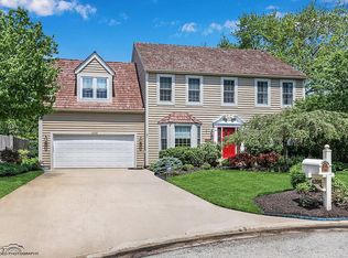 4206 Waterford Way, Gurnee, IL 60031