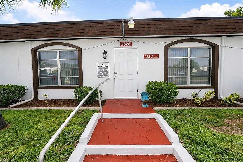 2 bed, 2.0 bath, 1030 sqft, $1,550 — Photo 2