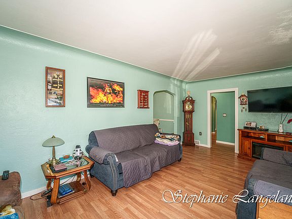 5th image of 263 Lincoln St