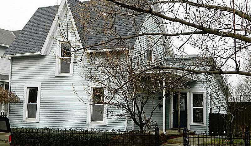 1st image of 216 W Ward St
