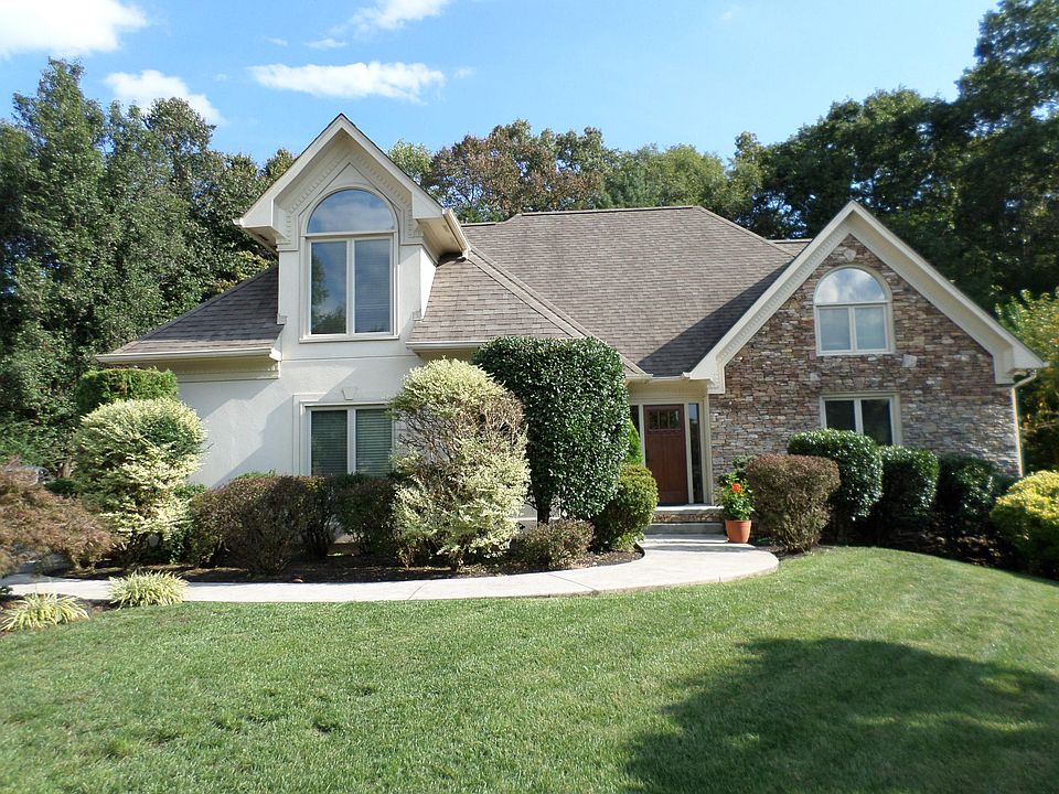 1st image of 2112 Saint Ives Blvd
