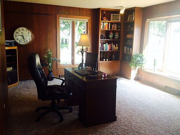 Library / Den