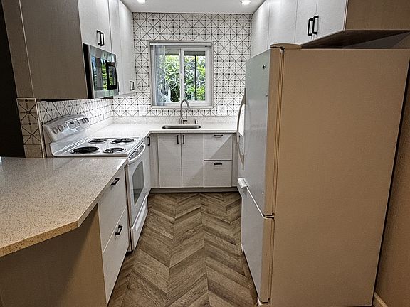 4th image of 280 H St