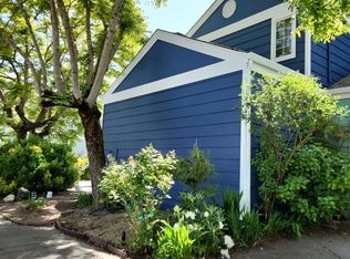 963 Kingwood St, Santa Rosa, CA 95401