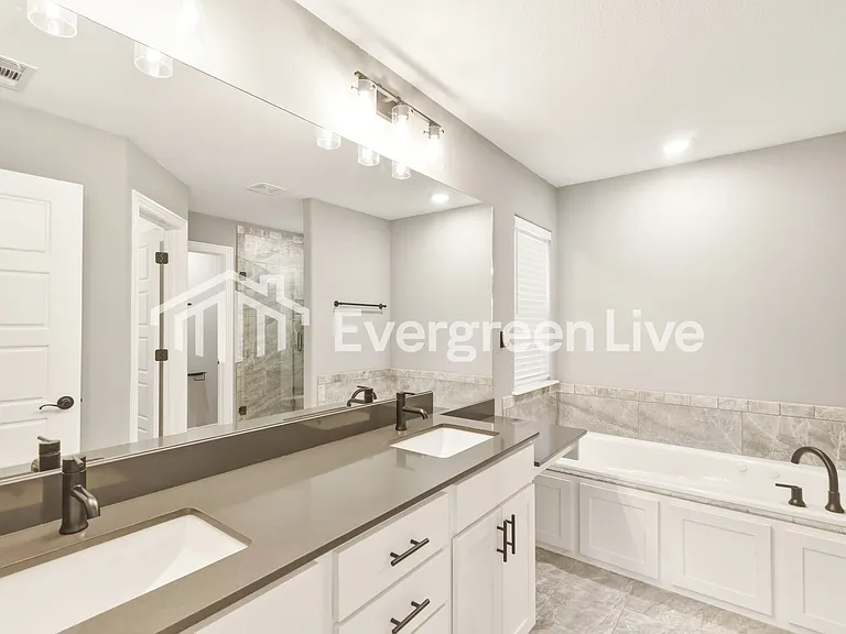 4346 W Barhem Dr — Photo 8