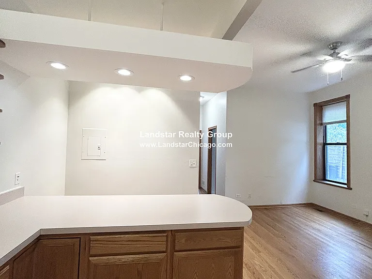 1427 N Wood St #1F — Photo 13