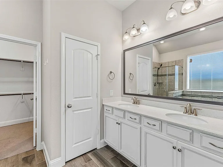 11926 Symphony Park Ct — Photo 22