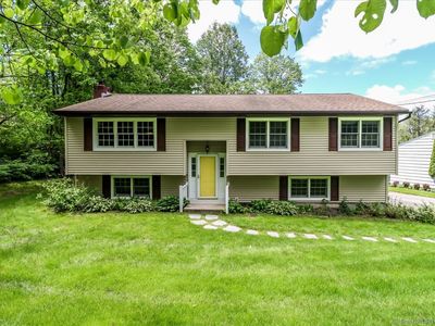 31 Buckingham Road, New Milford, CT, 06776